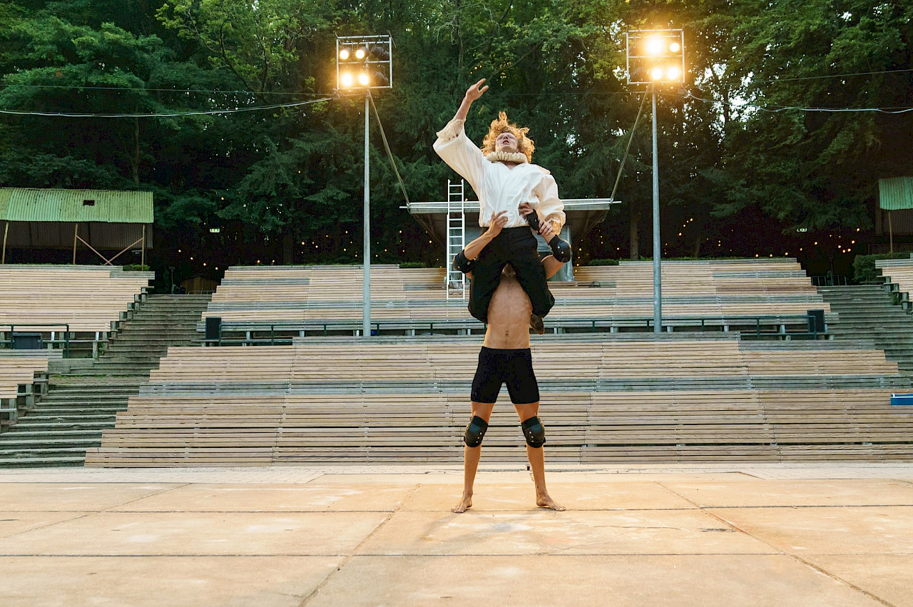 Het Amsterdamse Bostheater - ondersteund met een vierjarige subsidie.